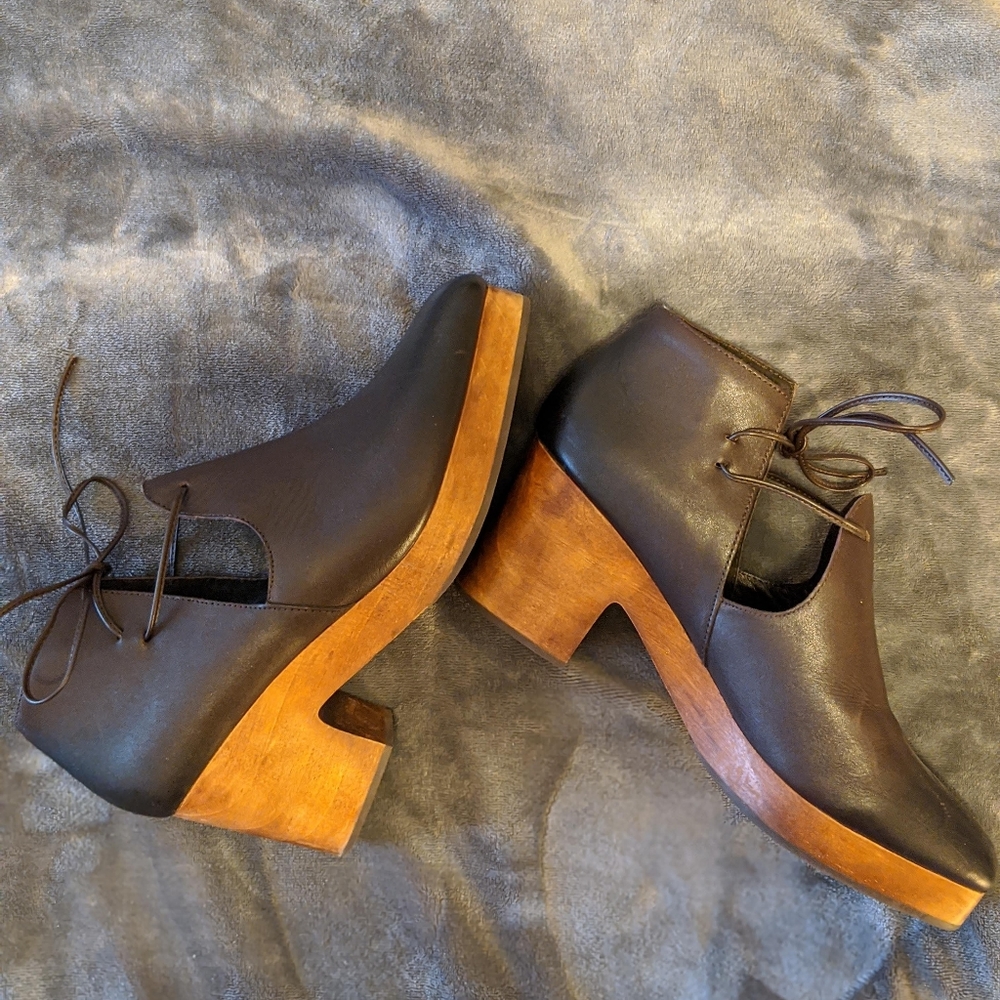 Kelsey Dagger Brooklyn Clog